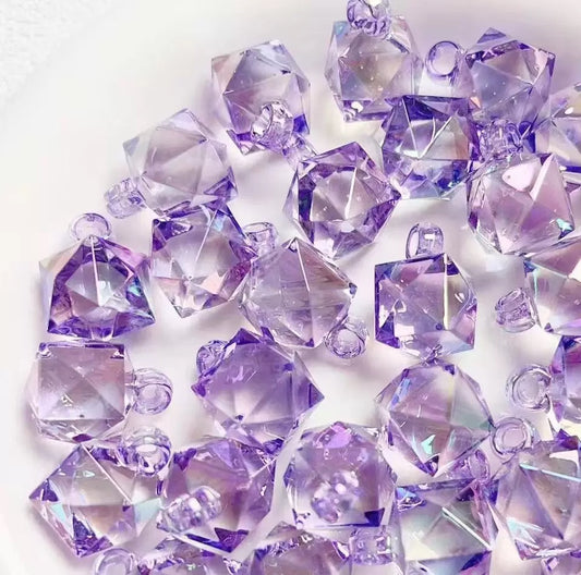 【A032】輝きの宝石箱 高品質カン付アクリルビーズ