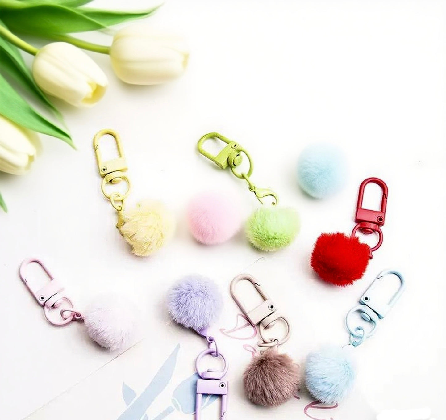 【A049】ふわふわカラフルポンポン